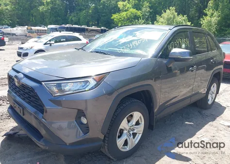 2019 Toyota Rav4 Xle from USA, damaged, VIN JTMP1RFV0KD034373